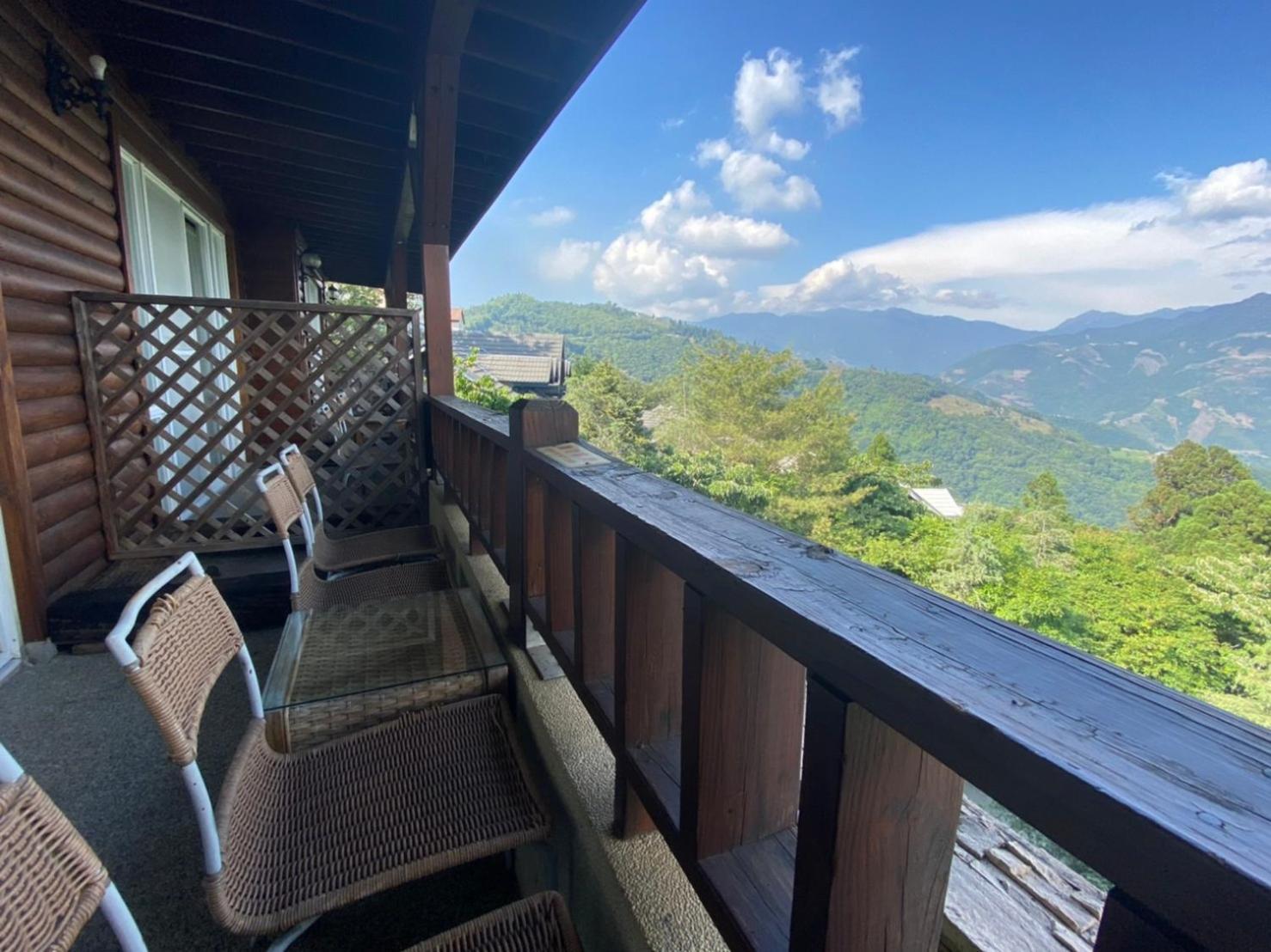 Ailiga Travel Villa Ренай Стая снимка